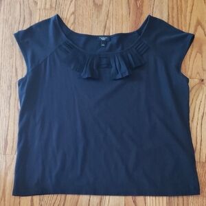 Talbots Black Short Sleeve Ruffle Neck Tee Size: LP